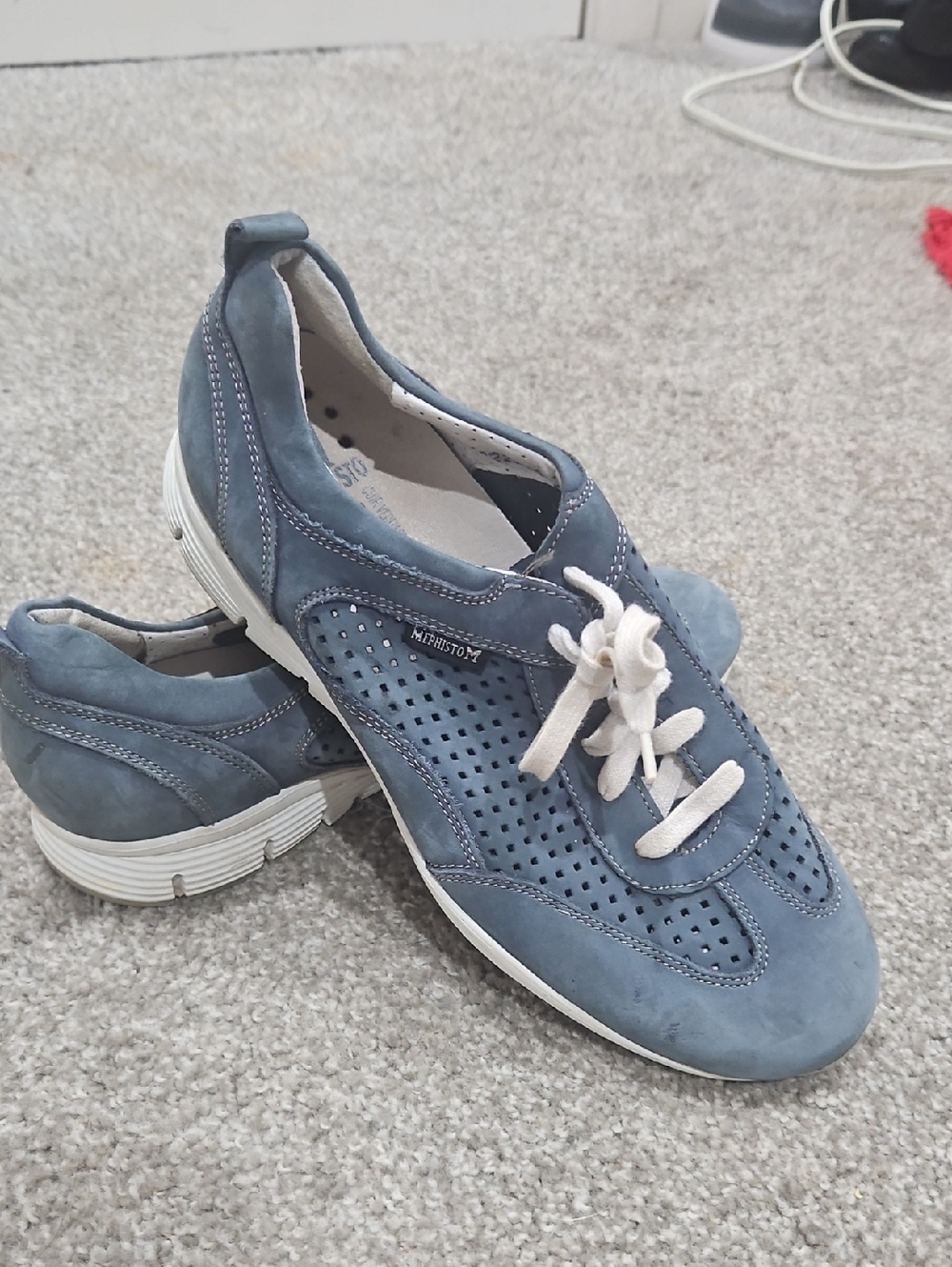 Mephisto Women's Yoana Oxford size US 9 Blue
